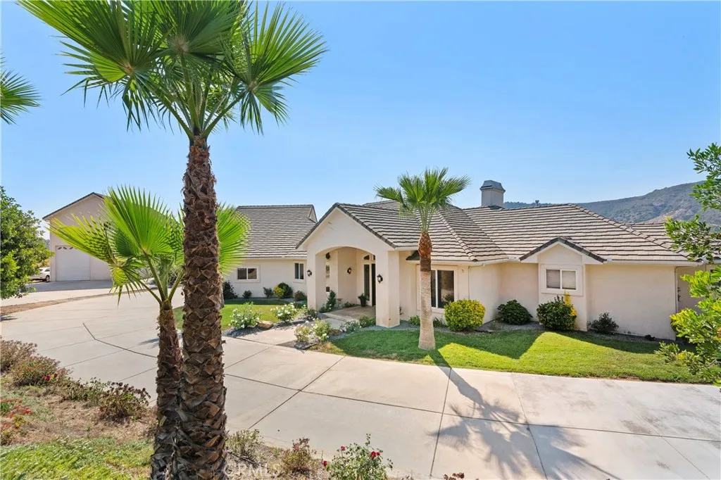 23505 Carancho Road, Temecula, California 92590 home-pic-63